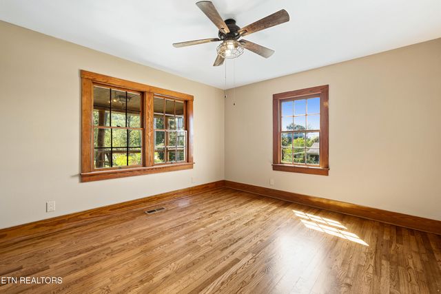 2356 Old Harriman Hwy, Harriman, TN 37748