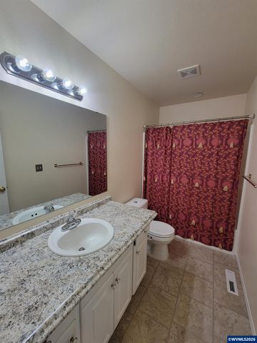 5923 Rhinestone Ct SE, Salem, OR 97306