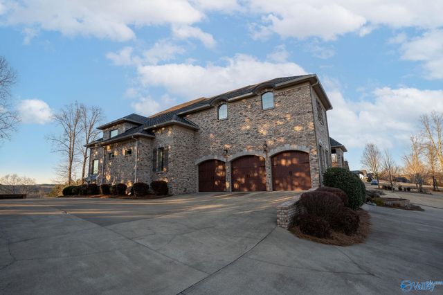 301 County Road 1027, Valley Head, AL 35989