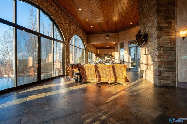 301 County Road 1027, Valley Head, AL 35989