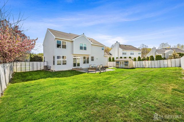 16 Edinburg Circle, Old Bridge, NJ 07747