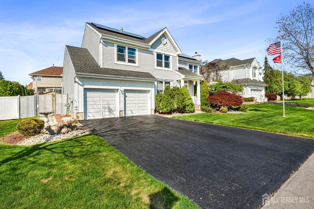 16 Edinburg Circle, Old Bridge, NJ 07747