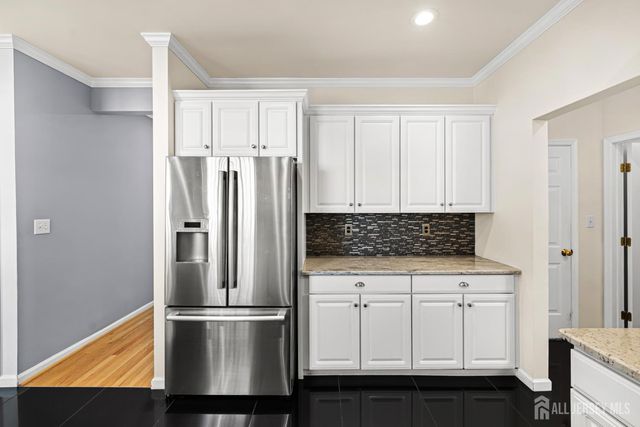 16 Edinburg Circle, Old Bridge, NJ 07747