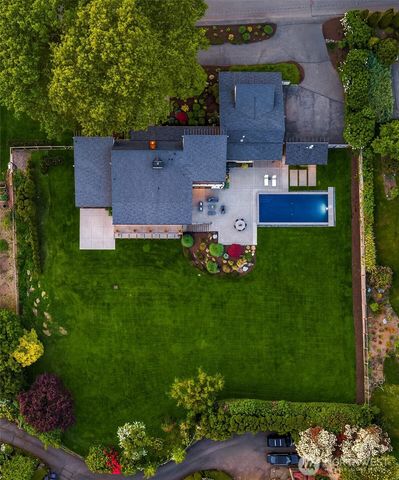 8221 NE 117th Street, Kirkland, WA 98034