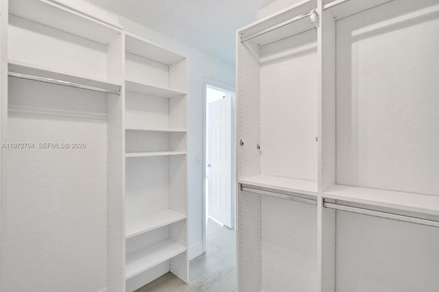 3542 Santa Fe Pl, Coconut Creek, FL 33073