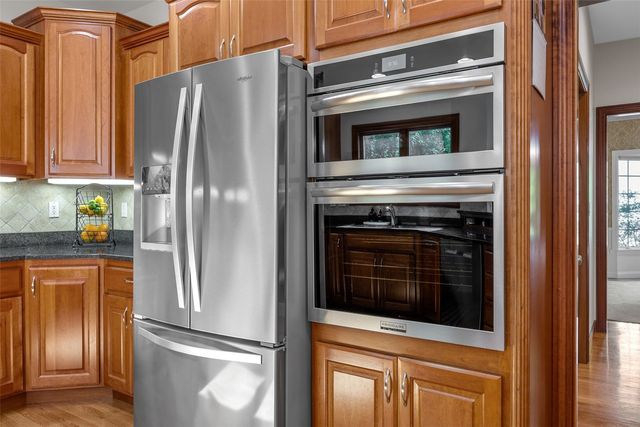 1630 Mackenzie Drive, Cedar Rapids, IA 52411