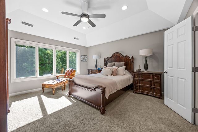 1630 Mackenzie Drive, Cedar Rapids, IA 52411