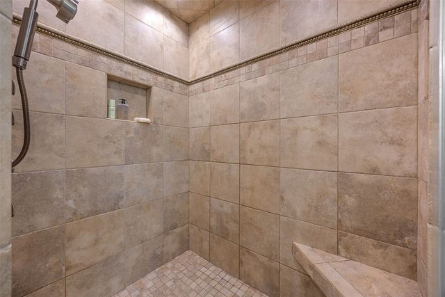 1630 Mackenzie Drive, Cedar Rapids, IA 52411