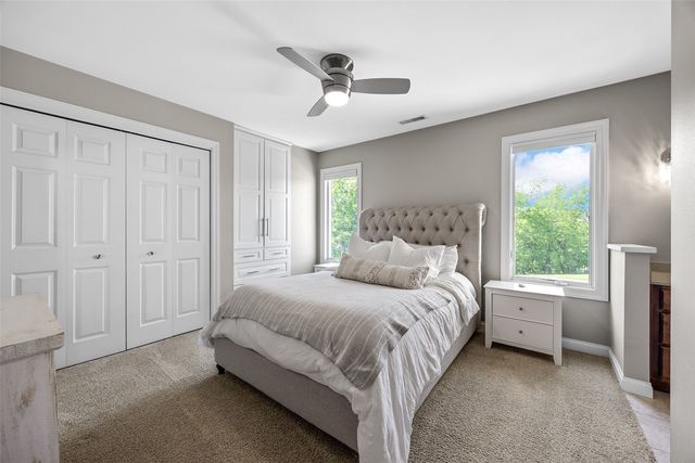 1630 Mackenzie Drive, Cedar Rapids, IA 52411