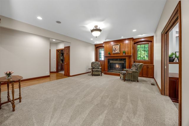 1630 Mackenzie Drive, Cedar Rapids, IA 52411