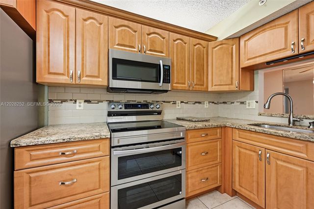 15342 Lakes Of Delray Blvd 90, Delray Beach, FL 33484