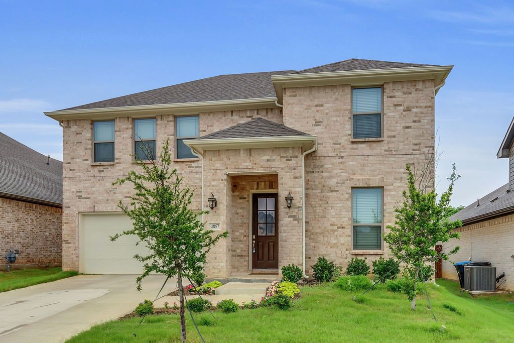 4857 Purlieu Drive, Fort Worth, TX 76244