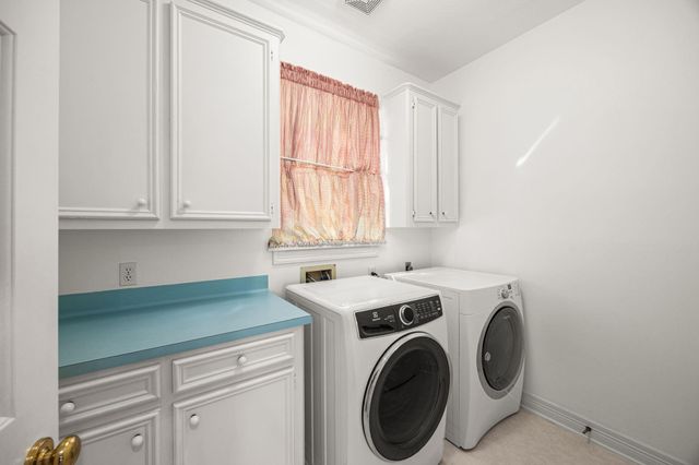 15914 S Barkers Landing Road, Houston, TX 77079