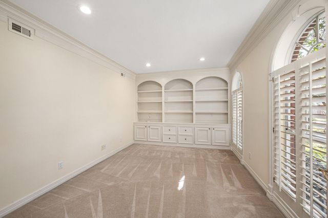 15914 S Barkers Landing Road, Houston, TX 77079