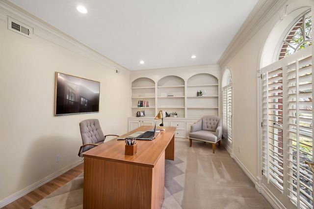 15914 S Barkers Landing Road, Houston, TX 77079