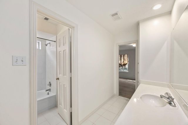 15914 S Barkers Landing Road, Houston, TX 77079