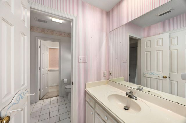 15914 S Barkers Landing Road, Houston, TX 77079