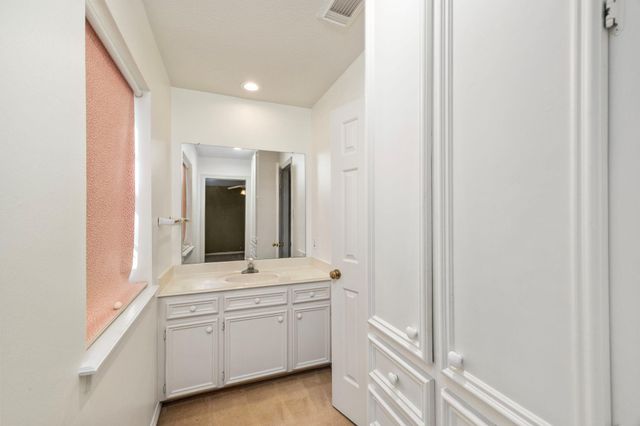 15914 S Barkers Landing Road, Houston, TX 77079