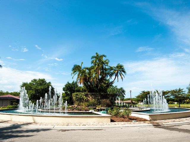 9830 Giaveno CIR 1617, Naples, FL 34113