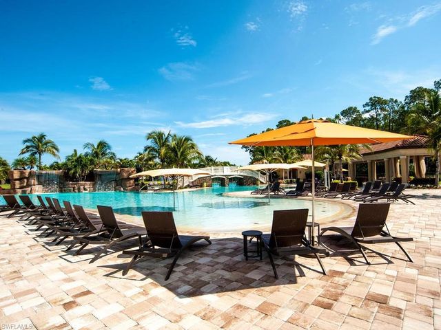 9830 Giaveno CIR 1617, Naples, FL 34113