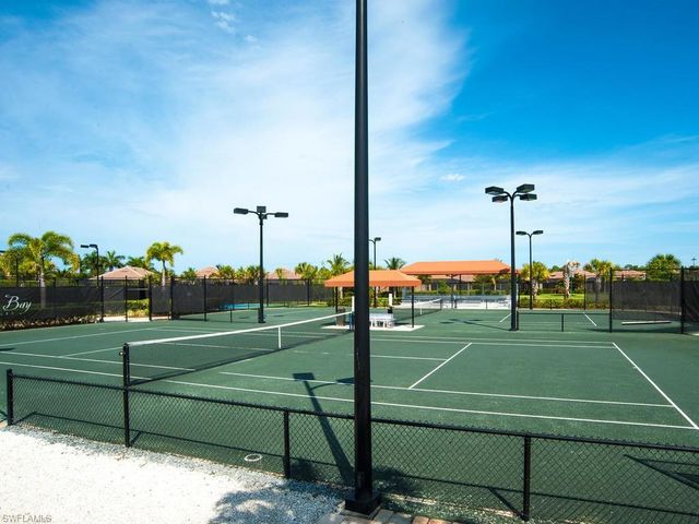 9830 Giaveno CIR 1617, Naples, FL 34113