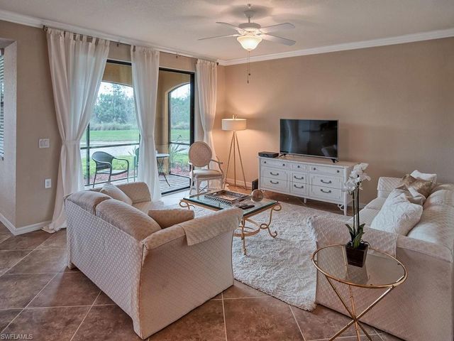 9830 Giaveno CIR 1617, Naples, FL 34113