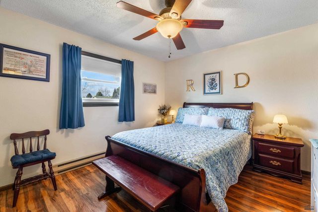 6560 BEVERLY DR, Rapid City, SD 57701