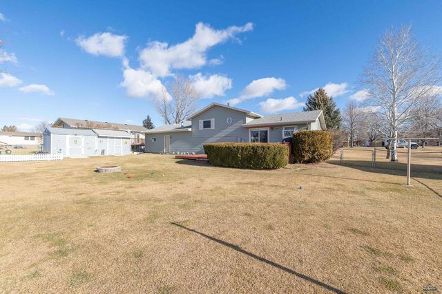 6560 BEVERLY DR, Rapid City, SD 57701