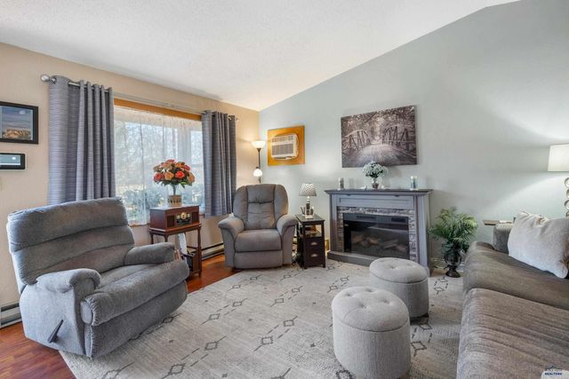 6560 BEVERLY DR, Rapid City, SD 57701