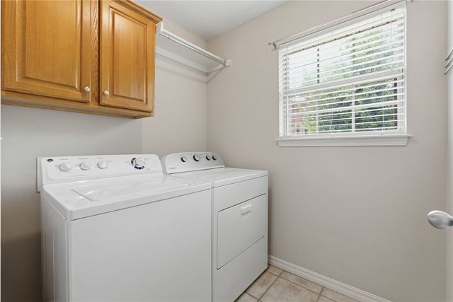 2764 N Ashbrook Drive, Fayetteville, AR 72703