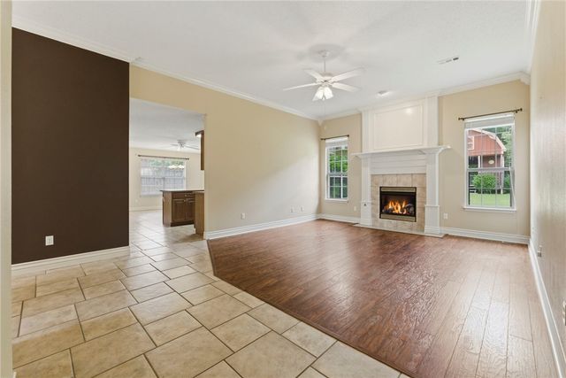 2764 N Ashbrook Drive, Fayetteville, AR 72703