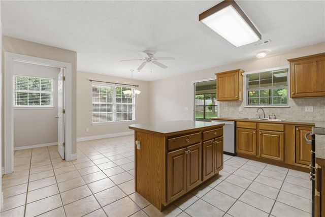 2764 N Ashbrook Drive, Fayetteville, AR 72703