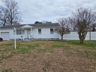 1141 Leland CIR, Virginia Beach, VA 23464