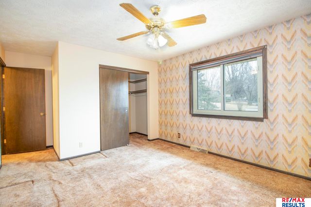 6373 S 140th Avenue, Omaha, NE 68137