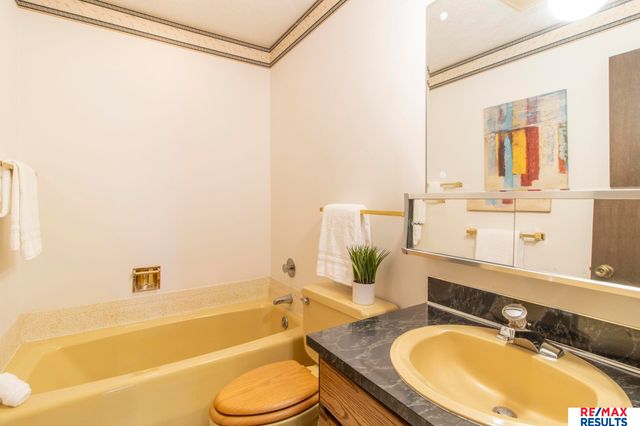 6373 S 140th Avenue, Omaha, NE 68137