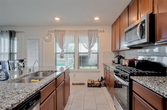 6703 Waterbuck Trace, Richmond, TX 77406