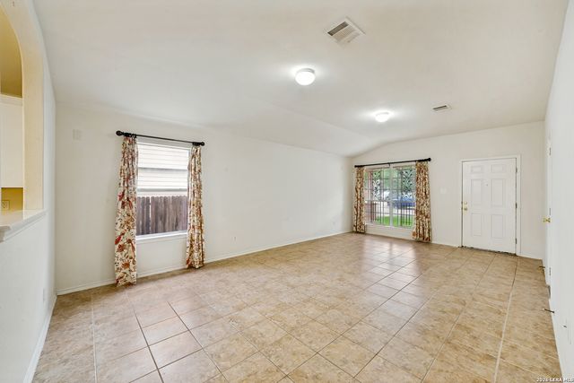 1939 OWLWOLF CRK, San Antonio, TX 78245