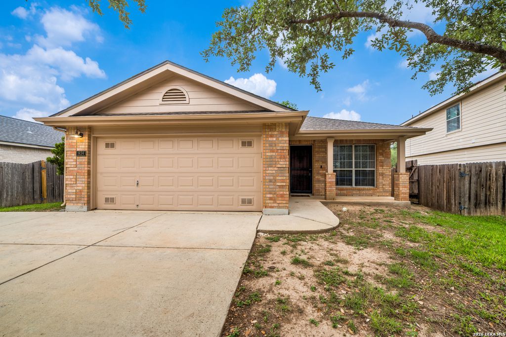 1939 OWLWOLF CRK, San Antonio, TX 78245