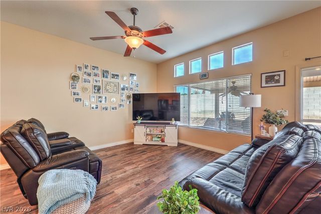 572 Broomspun Street, Henderson, NV 89015