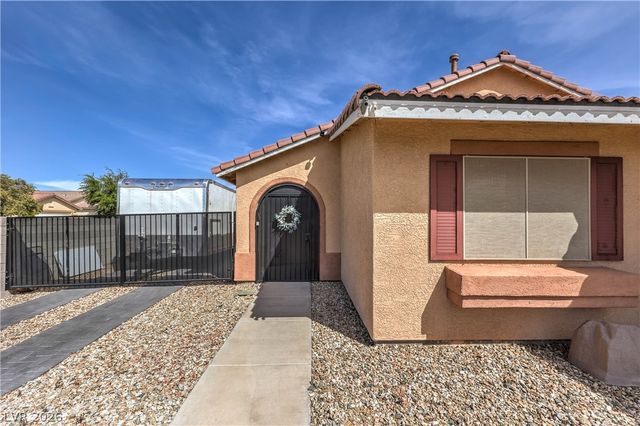 572 Broomspun Street, Henderson, NV 89015