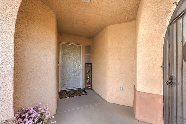 572 Broomspun Street, Henderson, NV 89015