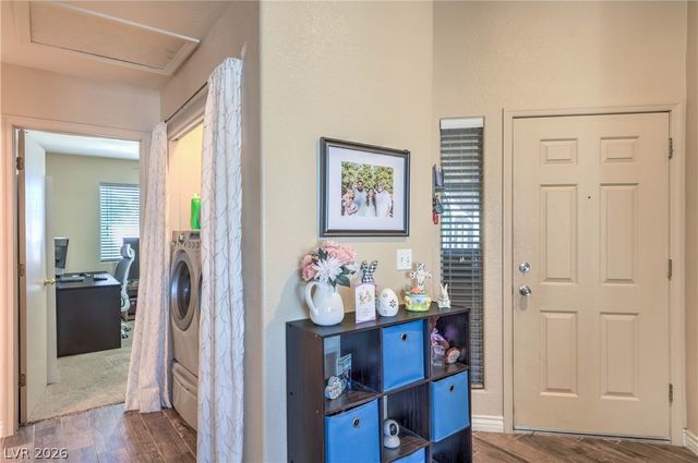 572 Broomspun Street, Henderson, NV 89015