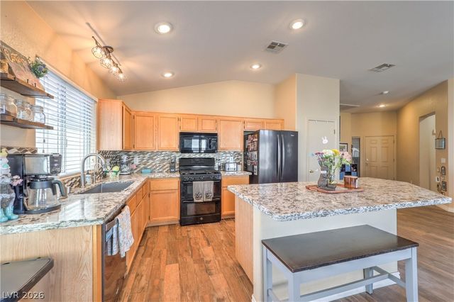 572 Broomspun Street, Henderson, NV 89015