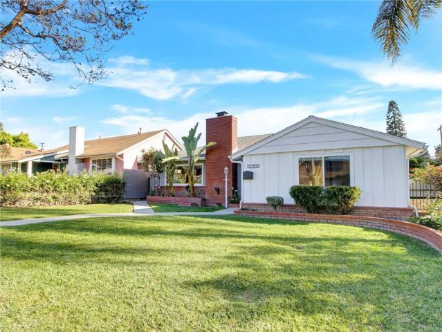 12202 Orange Dr, Whittier, CA 90601