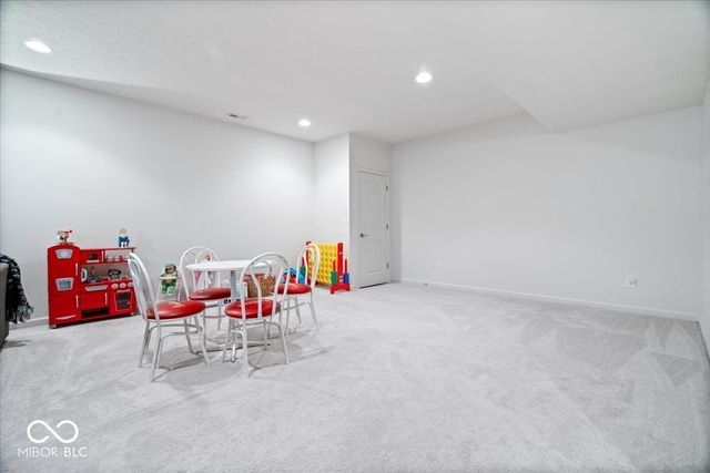 6114 Hardwick Drive, Whitestown, IN 46075