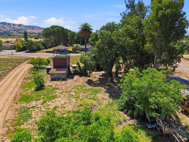 3115 Leavesley Road, Gilroy, CA 95020