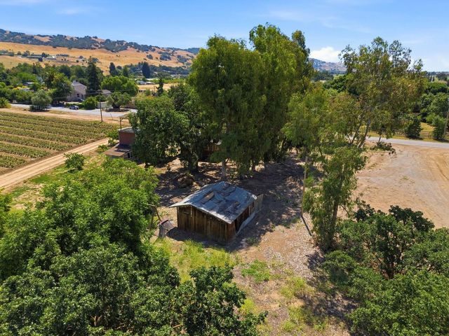 3115 Leavesley Road, Gilroy, CA 95020