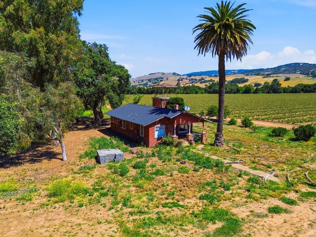 3115 Leavesley Road, Gilroy, CA 95020