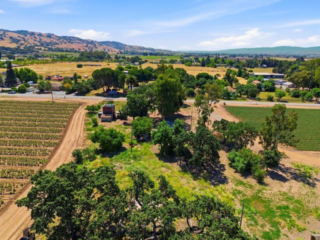 3115 Leavesley Road, Gilroy, CA 95020