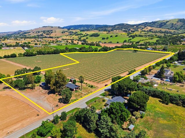 3115 Leavesley Road, Gilroy, CA 95020